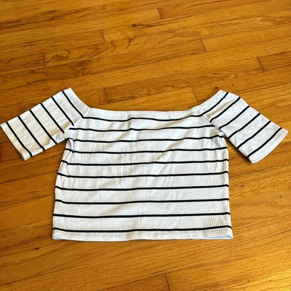 Express Off The Shoulder Top - Picture 9 of 9